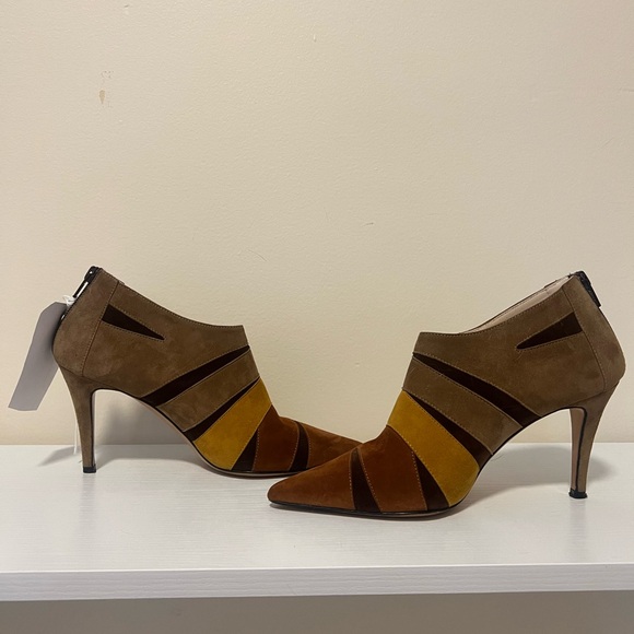 Suede Brown and Yellow Heeled Boots with Striped Design Made in Italy - Picture 3 of 9